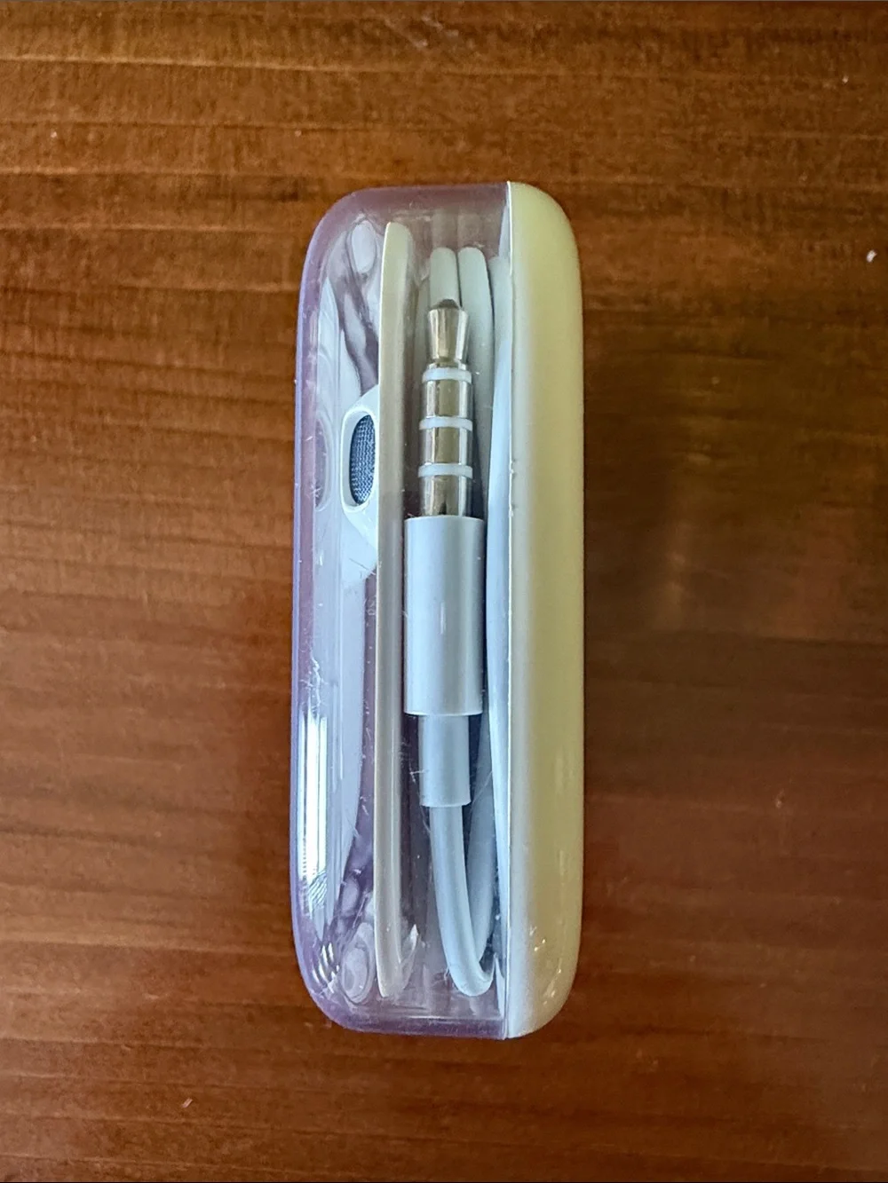 Apple iPhone Wired Earbuds with Case